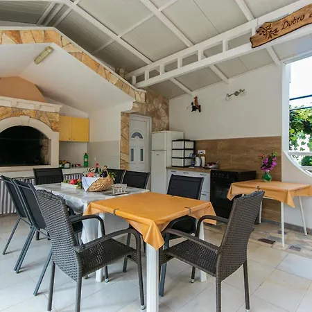 Studio Gradac 5198a *